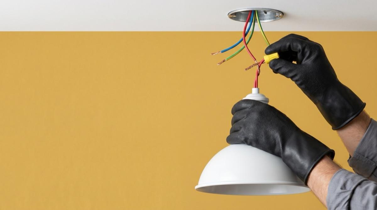 Électricité à Paris 16e, prestataire Plamby